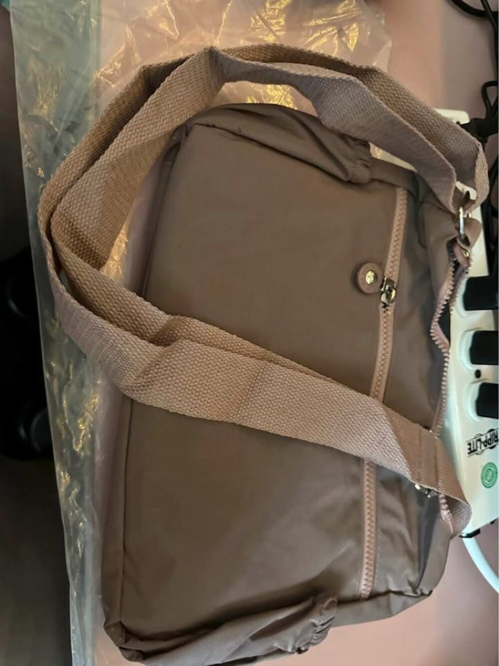 Multi-Pocket Crossbody Shoulder Bag – Taupe/Brown